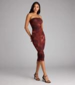 Chic Glimpse Floral Tube Midi Dress - Image 4