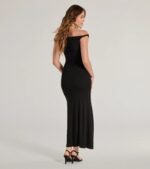 Casual Chic Ruched Ribbed Knit Maxi Dress - Image 9