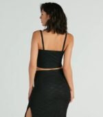 Alluring Dream V-Neck Lace Rosette Crop Top - Image 2