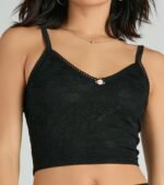 Alluring Dream V-Neck Lace Rosette Crop Top - Image 4