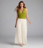 Feel The Vibes Halter V-Neck Crop Top - Image 15