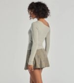 Chic Detail Off-Shoulder Long Sleeve Top - Image 2