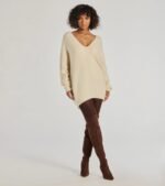 Effortless And Cozy Knit Long Sleeve Oversized Sweater - Image 4