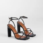 So Elegant Twist Strappy Block Heels